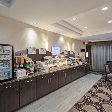 Holiday Inn Express & Suites Wharton By Ihg Buitenkant foto