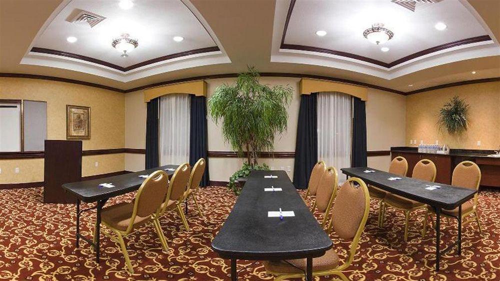 Holiday Inn Express & Suites Wharton By Ihg Buitenkant foto